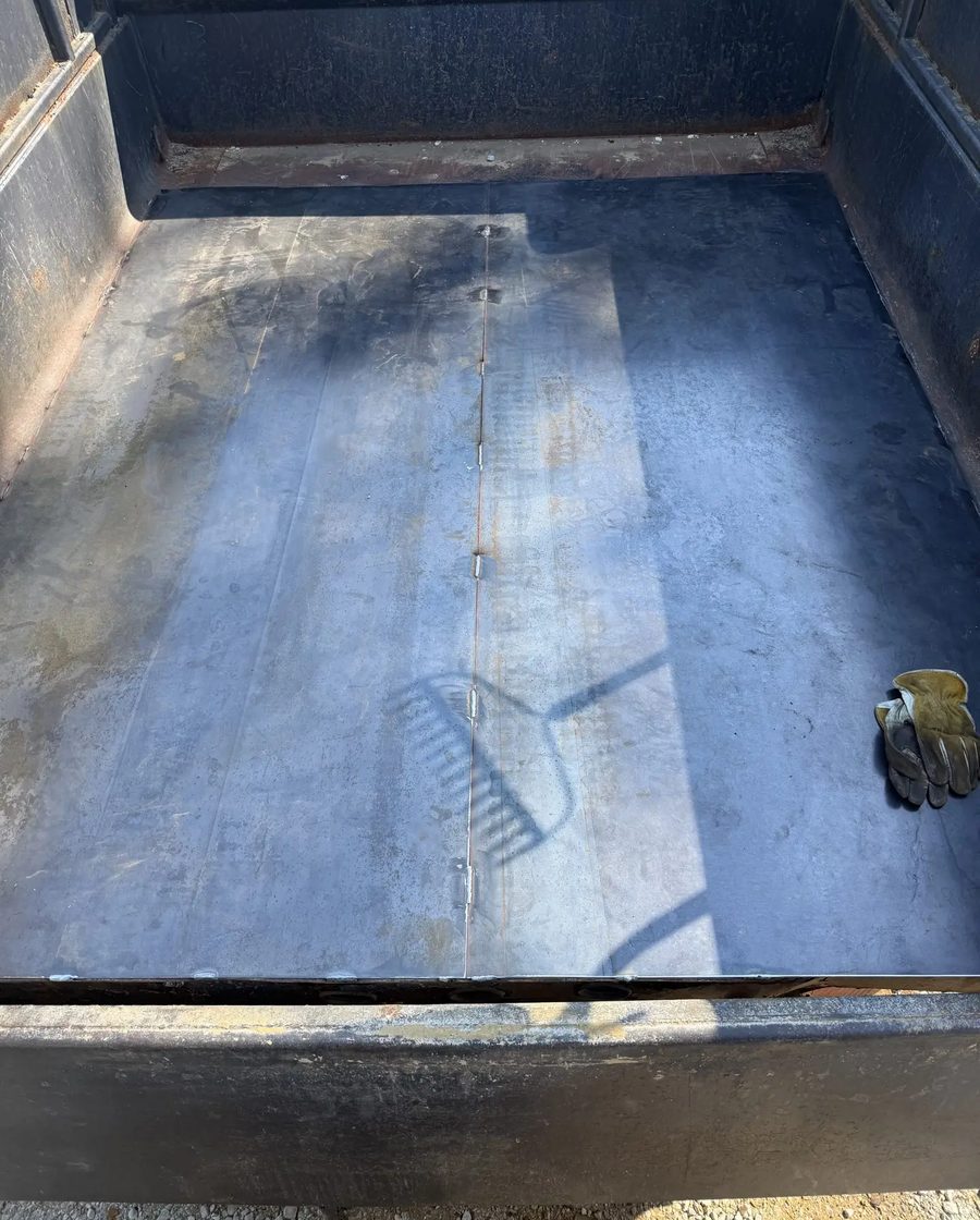 Dump bed floor replacement